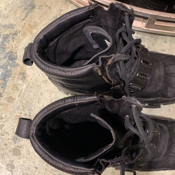 RALPH LAUREN  QUANITA BLACK LEATHER BOOTS, SIZE 7.5 B - Picture 9 of 15